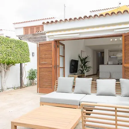 Frente Al Mar Golf Piscina Dom wakacyjny *